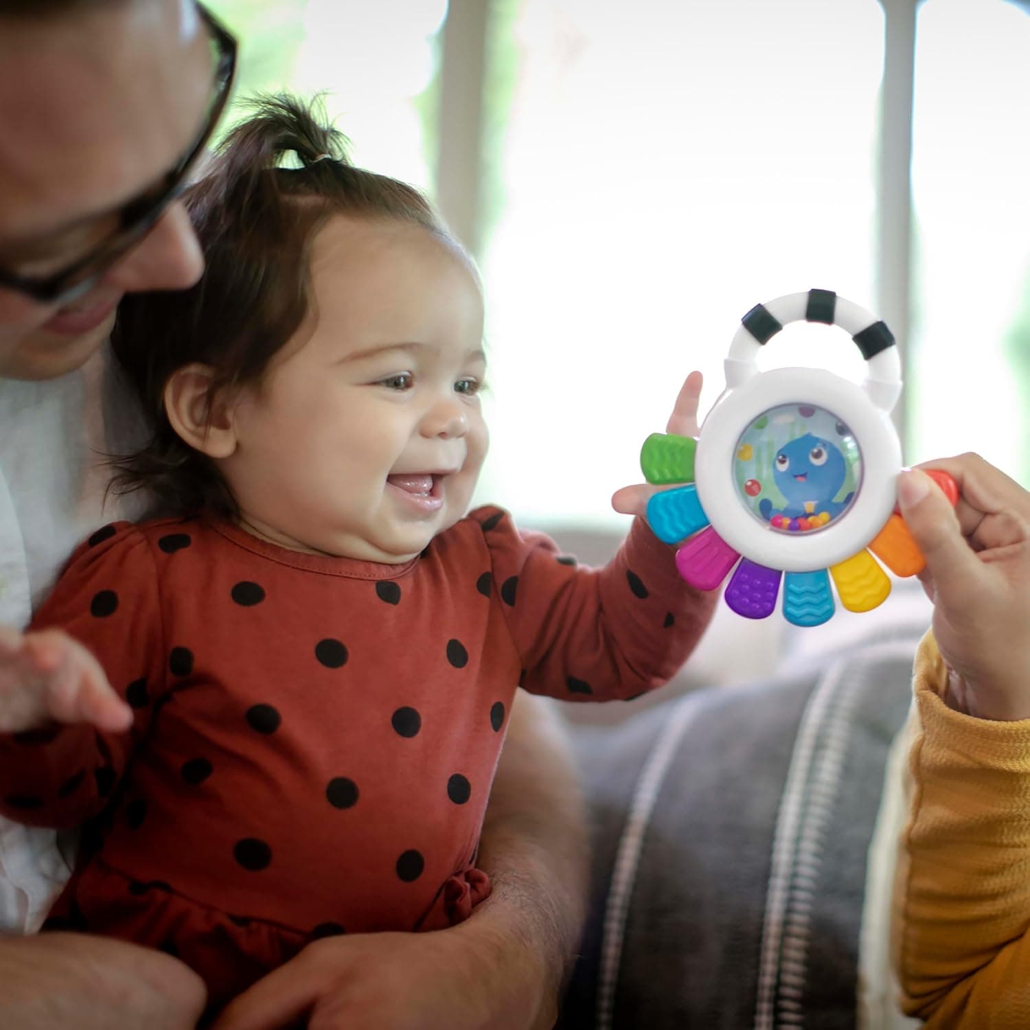 اسباببازی حسی چندمنظوره جغجغه و دندانگیر نوزاد Baby Einstein مدل Outstanding Opus The Octopus، بدون BPA، قابل خنککردن، مناسب 3 ماه به بالا، 1pk اسباببازی حسی چندمنظوره جغجغه و دندانگیر نوزاد Baby Einstein مدل Outstanding Opus The Octopus، بدون BPA، قابل خنککردن، مناسب 3 ماه به بالا، 1pk