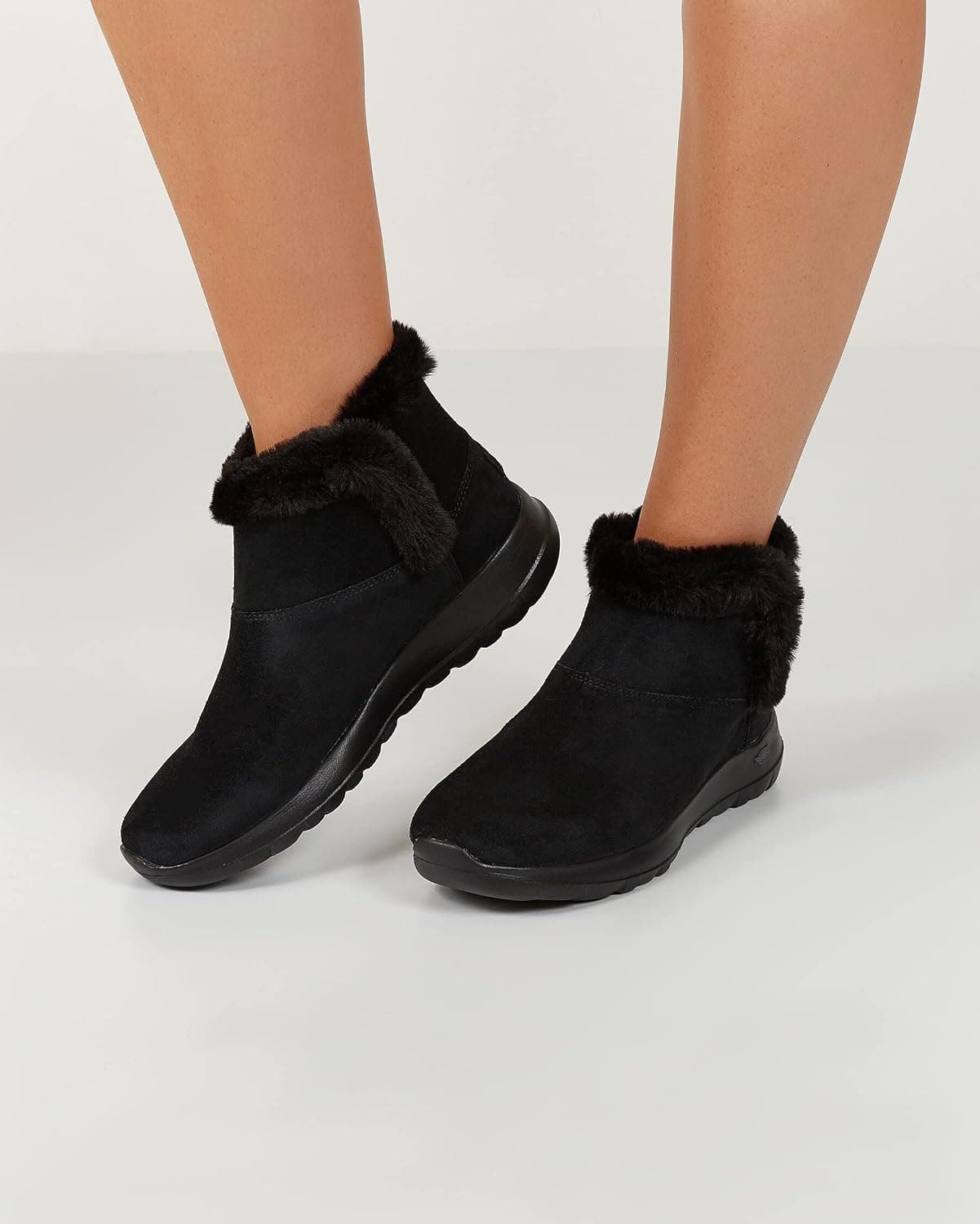 بوت چوکا زنانه Skechers On-the-go Joy مدل 15501 بوت چوکا زنانه Skechers On-the-go Joy مدل 15501