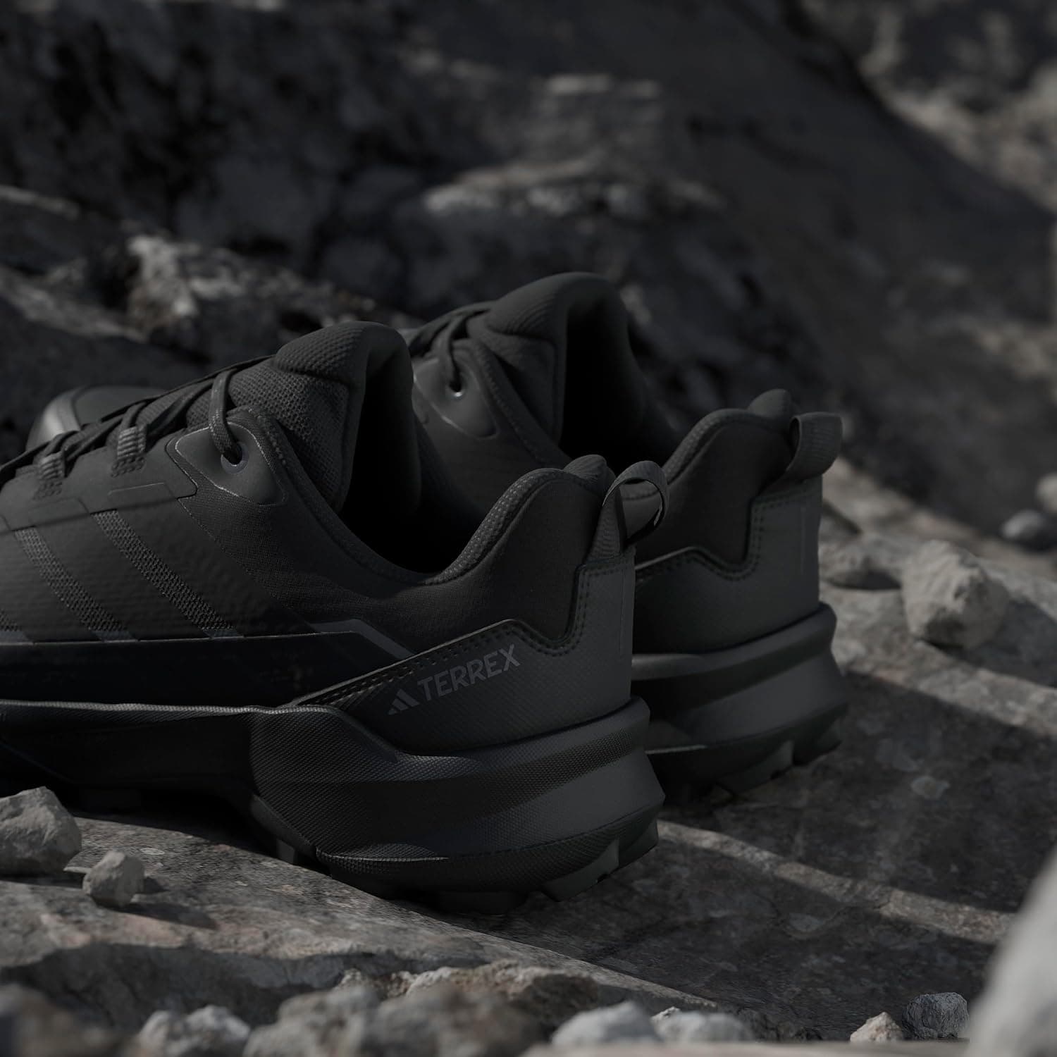 کفش کوهنوردی adidas مدل Terrex Skychaser Ax5 کفش کوهنوردی adidas مدل Terrex Skychaser Ax5