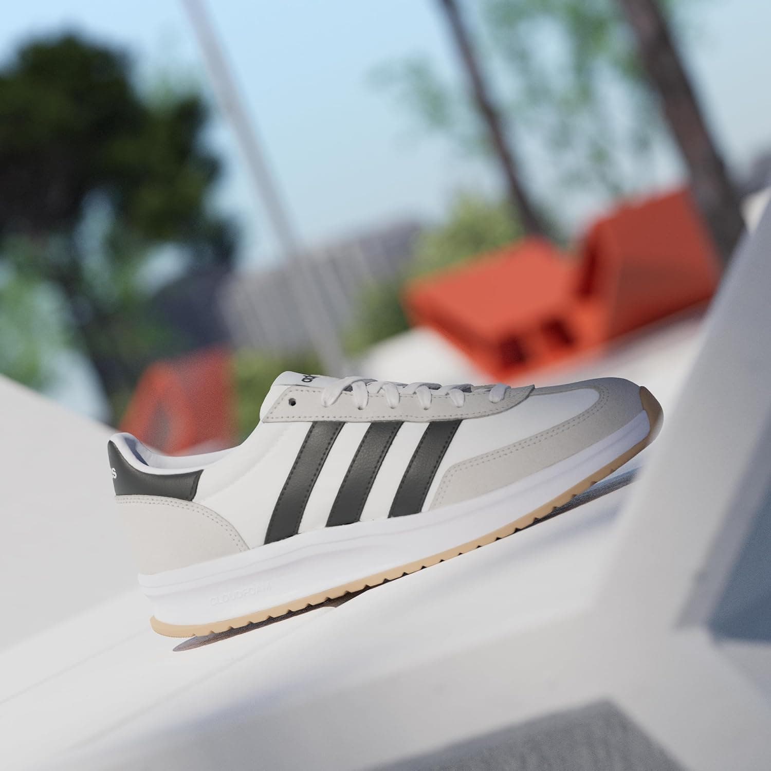 کفش زنانه adidas مدل Run 70S 2.0 کفش زنانه adidas مدل Run 70S 2.0