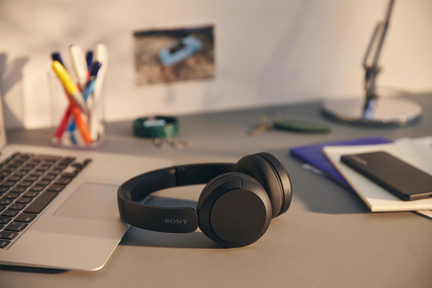 هدفون بیسیم Sony مدل WHCH520 مشکی هدفون بیسیم Sony مدل WHCH520 مشکی