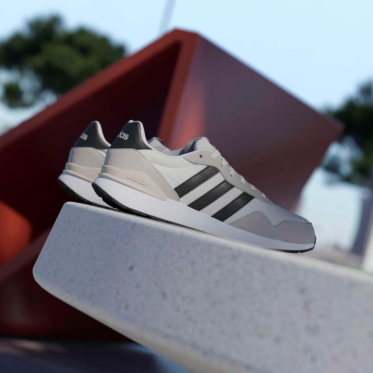 کفش مردانه adidas مدل Run 60s 4.0 مشکی سایز 10 کفش مردانه adidas مدل Run 60s 4.0 مشکی سایز 10