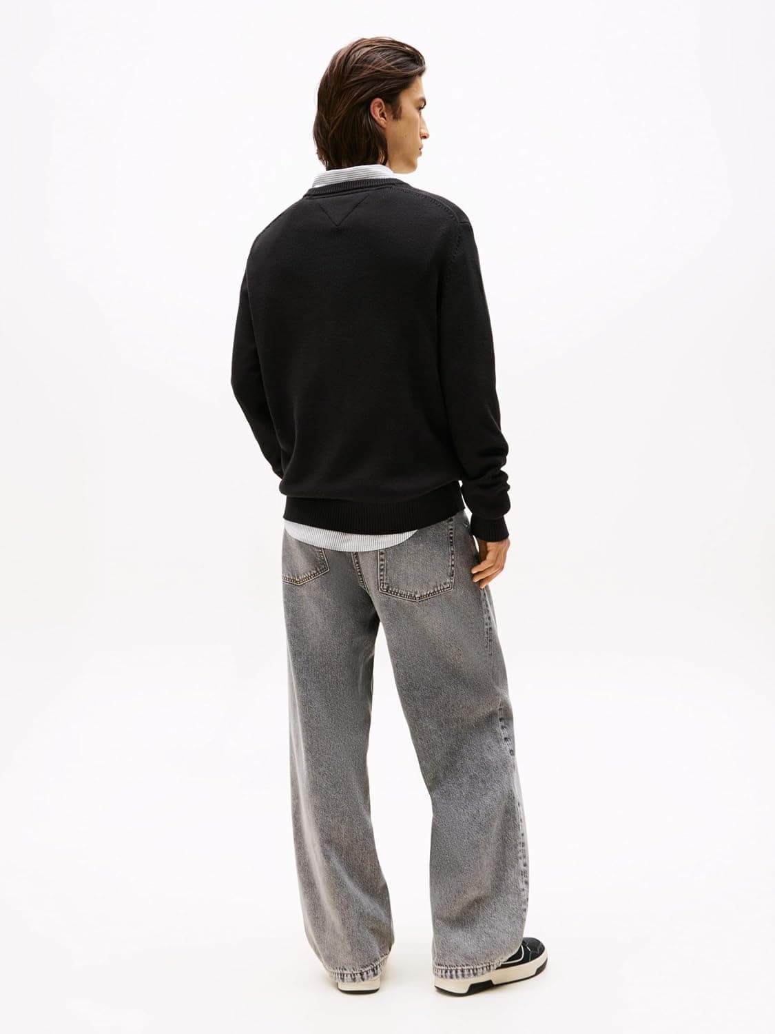 پلیور مردانه Tommy Jeans مدل TJM SLIM ESS SWEATER EXT پلیور مردانه Tommy Jeans مدل TJM SLIM ESS SWEATER EXT