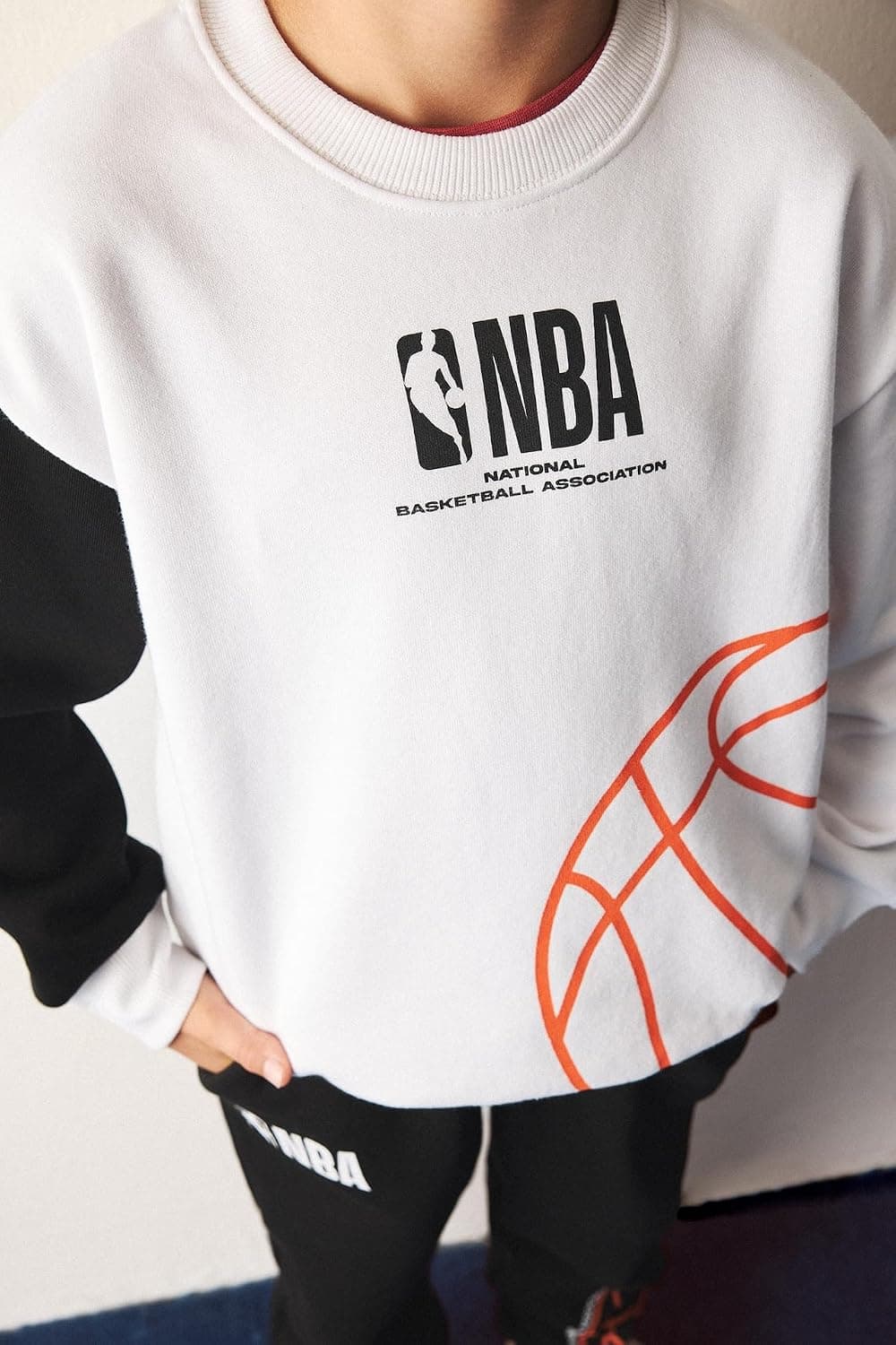 سوئیشرت پسرانه DeFacto NBA یقه گرد با آستر نرم پرزدار و پارچه ضخیم سوئیشرت پسرانه DeFacto NBA یقه گرد با آستر نرم پرزدار و پارچه ضخیم