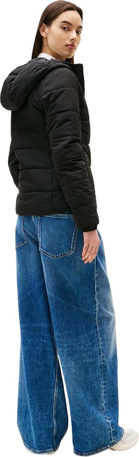 کاپشن زنانه Tommy Jeans مدل TJW SLIM LW HOODED PADDED JACKET کاپشن زنانه Tommy Jeans مدل TJW SLIM LW HOODED PADDED JACKET