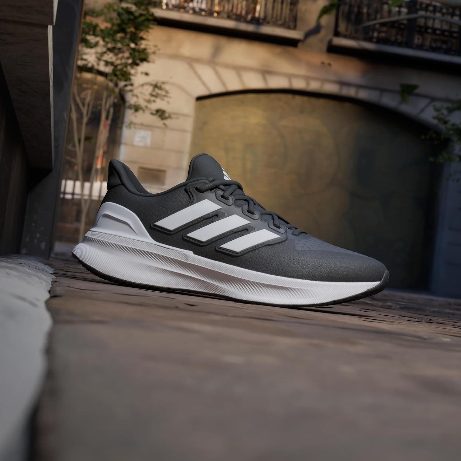 کفش ورزشی مردانه adidas ULTRARUN 5 کفش ورزشی مردانه adidas ULTRARUN 5