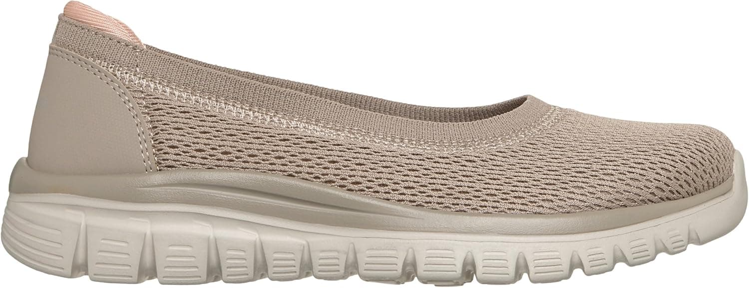کفش زنانه Skechers مدل GRACEFUL کفش زنانه Skechers مدل GRACEFUL