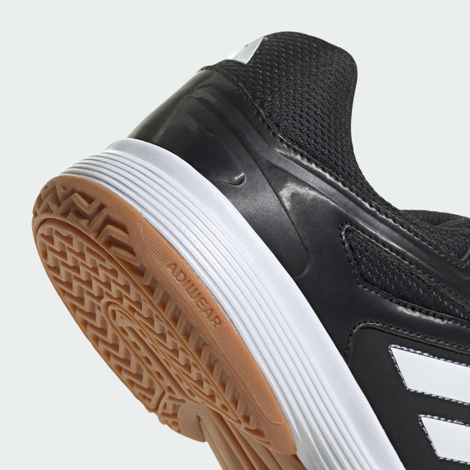 کفش هندبال کودکانه adidas مخصوص سالن Speedcourt کفش هندبال کودکانه adidas مخصوص سالن Speedcourt