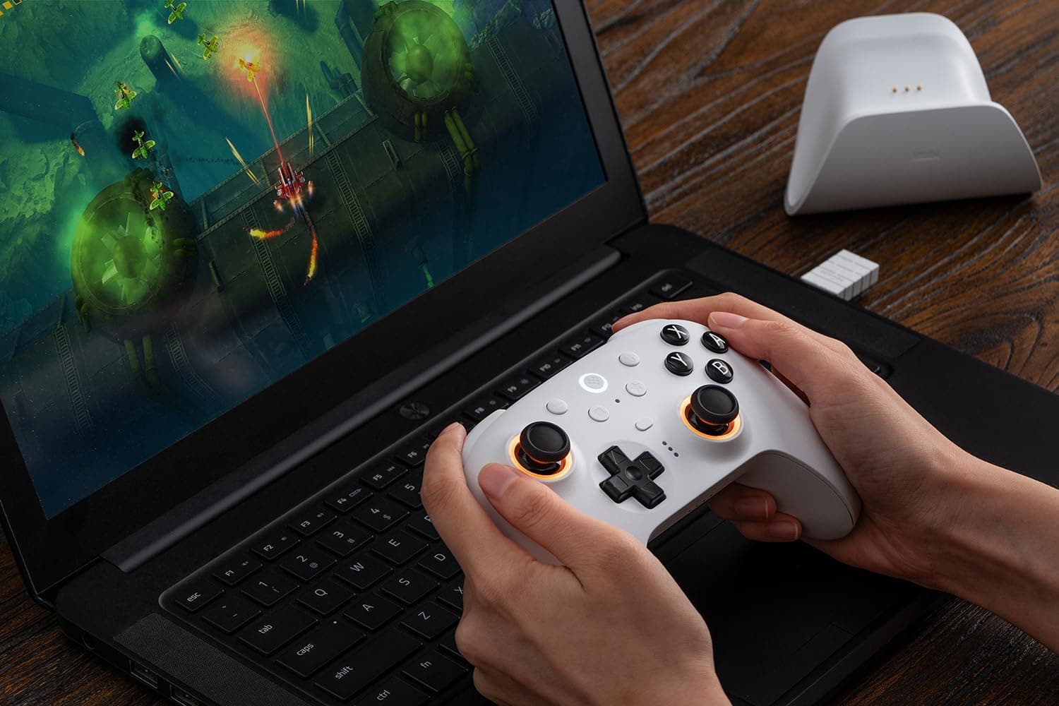 دسته بازی بیسیم 8bitdo Ultimate 2 مشکی دسته بازی بیسیم 8bitdo Ultimate 2 مشکی
