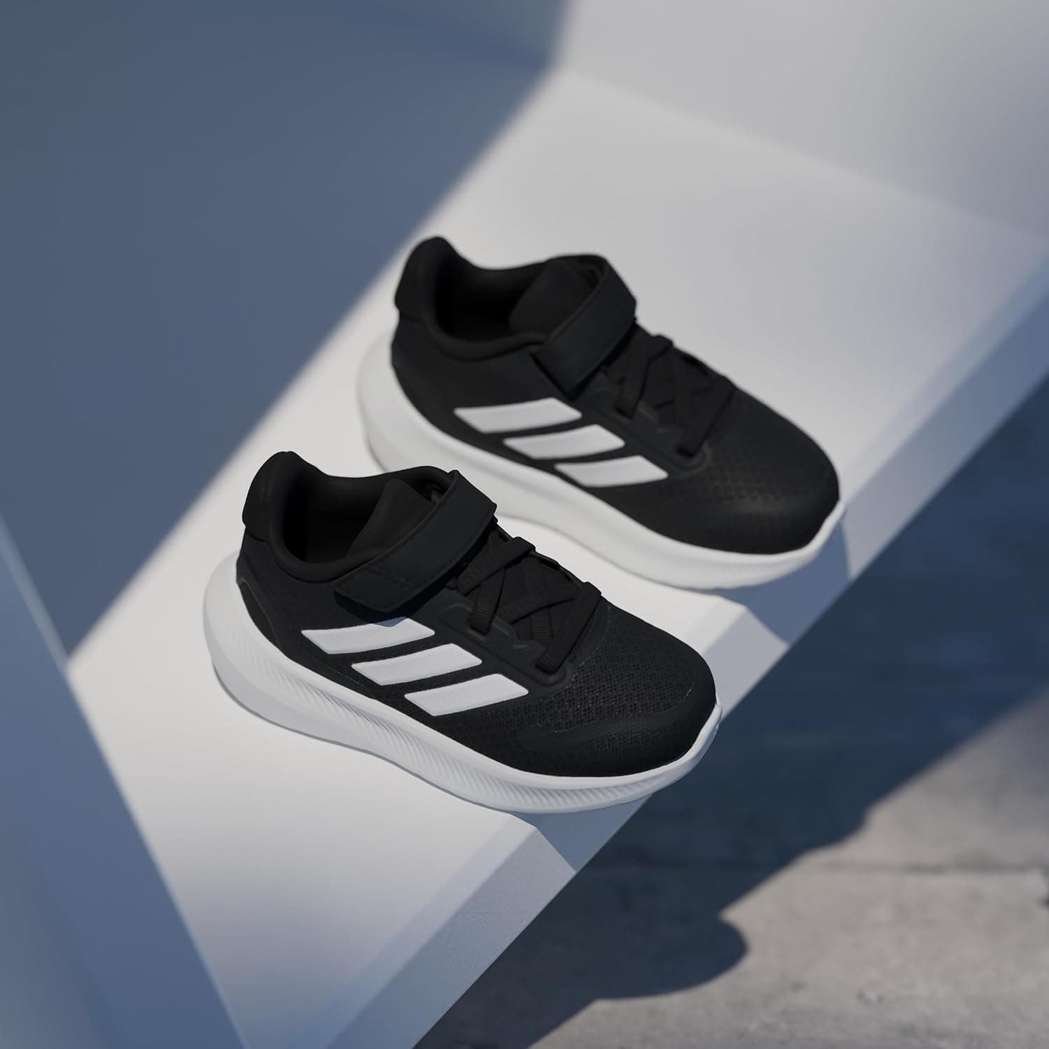 کفش ورزشی یونیسکس بزرگسال adidas RUNFALCON 5 EL C کفش ورزشی یونیسکس بزرگسال adidas RUNFALCON 5 EL C
