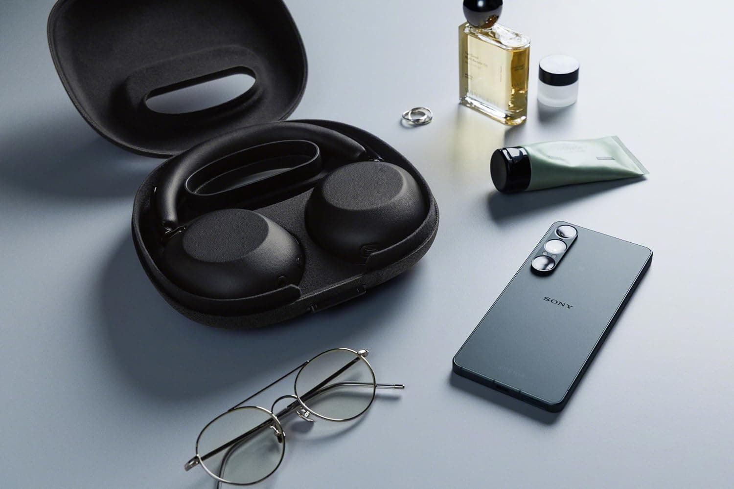 هدفون بیسیم Sony با حذف نویز مدل 1000X THE COLLEXION مشکی هدفون بیسیم Sony با حذف نویز مدل 1000X THE COLLEXION مشکی