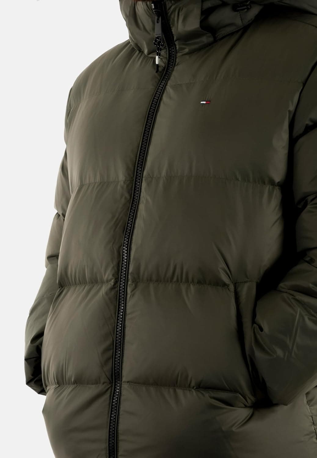 کاپشن پافر مردانه Tommy Jeans فیت راحت با کلاه جداشونده مدل DM0DM19786 MRH کاپشن پافر مردانه Tommy Jeans فیت راحت با کلاه جداشونده مدل DM0DM19786 MRH