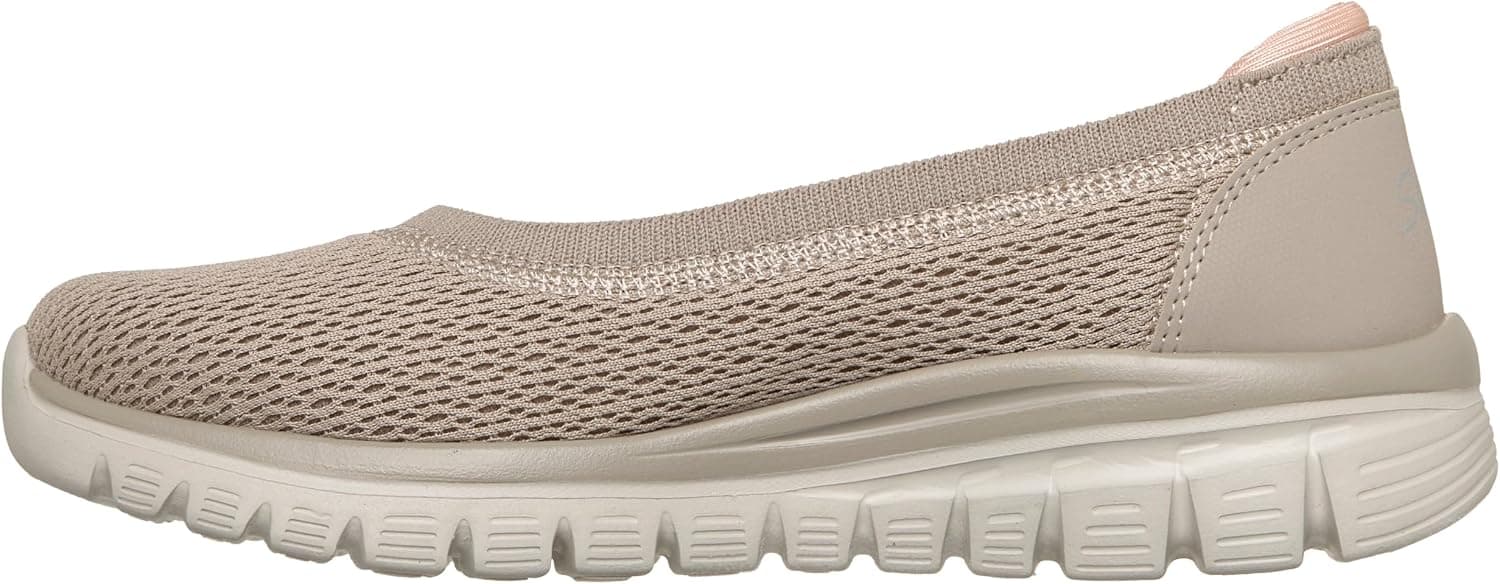 کفش زنانه Skechers مدل GRACEFUL کفش زنانه Skechers مدل GRACEFUL