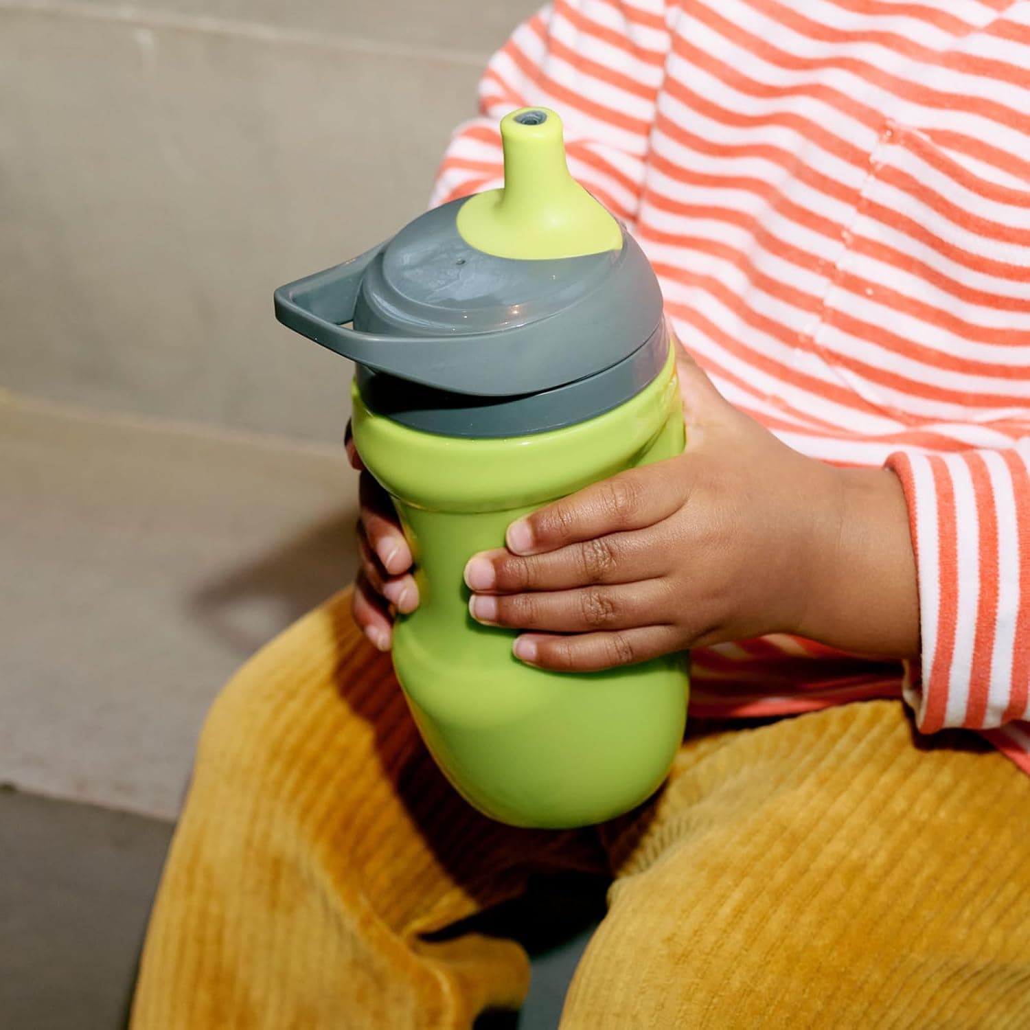 بطری آب Tommee Tippee عایقدار کودک نوپا با دسته Sportee 12m+ 2ct بطری آب Tommee Tippee عایقدار کودک نوپا با دسته Sportee 12m+ 2ct