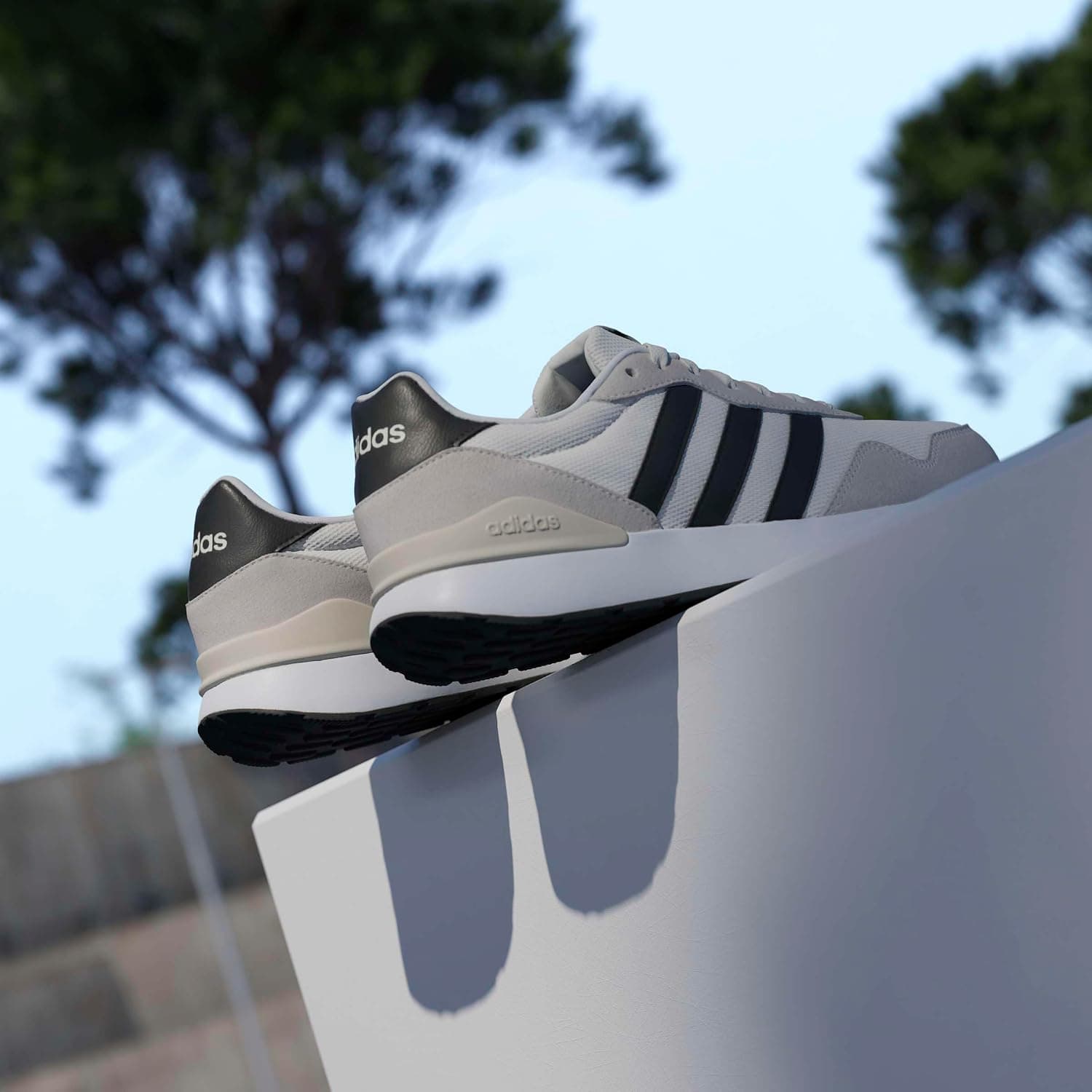 کفش مردانه adidas مدل Run 60s 4.0 مشکی سایز 10 کفش مردانه adidas مدل Run 60s 4.0 مشکی سایز 10