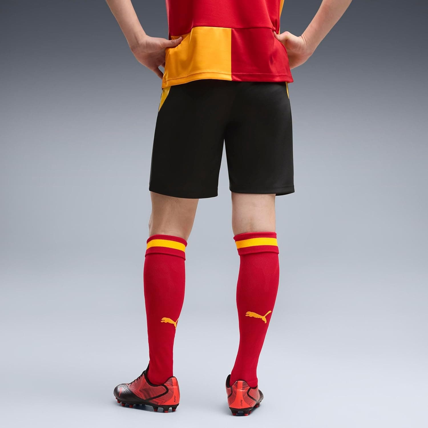 شورت مردانه PUMA Galatasaray 26/27 قرمز مدل 785023 شورت مردانه PUMA Galatasaray 26/27 قرمز مدل 785023