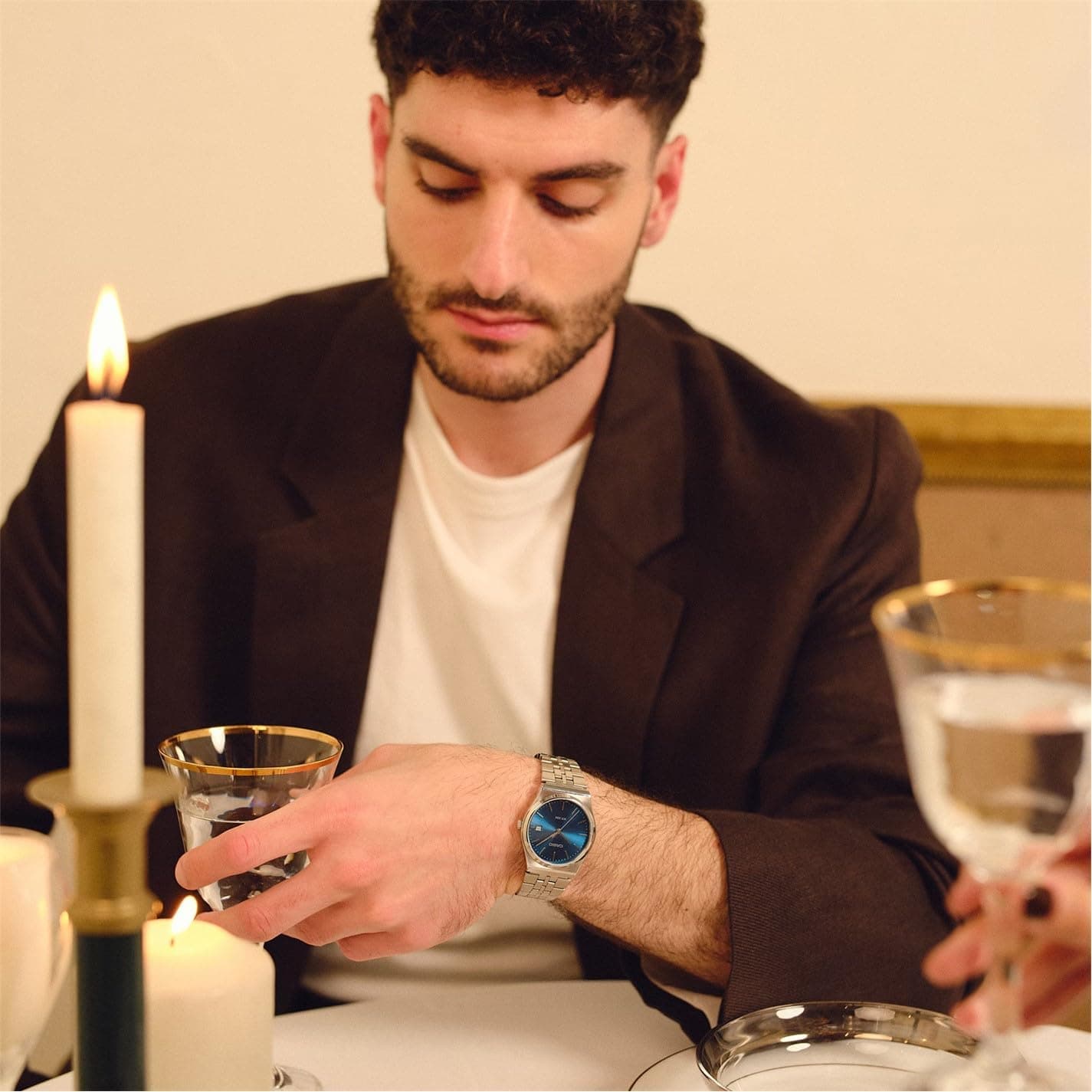 ساعت زنانه Casio استیل نقرهای 35 mm مدل MTP-B145D-4AVEF ساعت زنانه Casio استیل نقرهای 35 mm مدل MTP-B145D-4AVEF