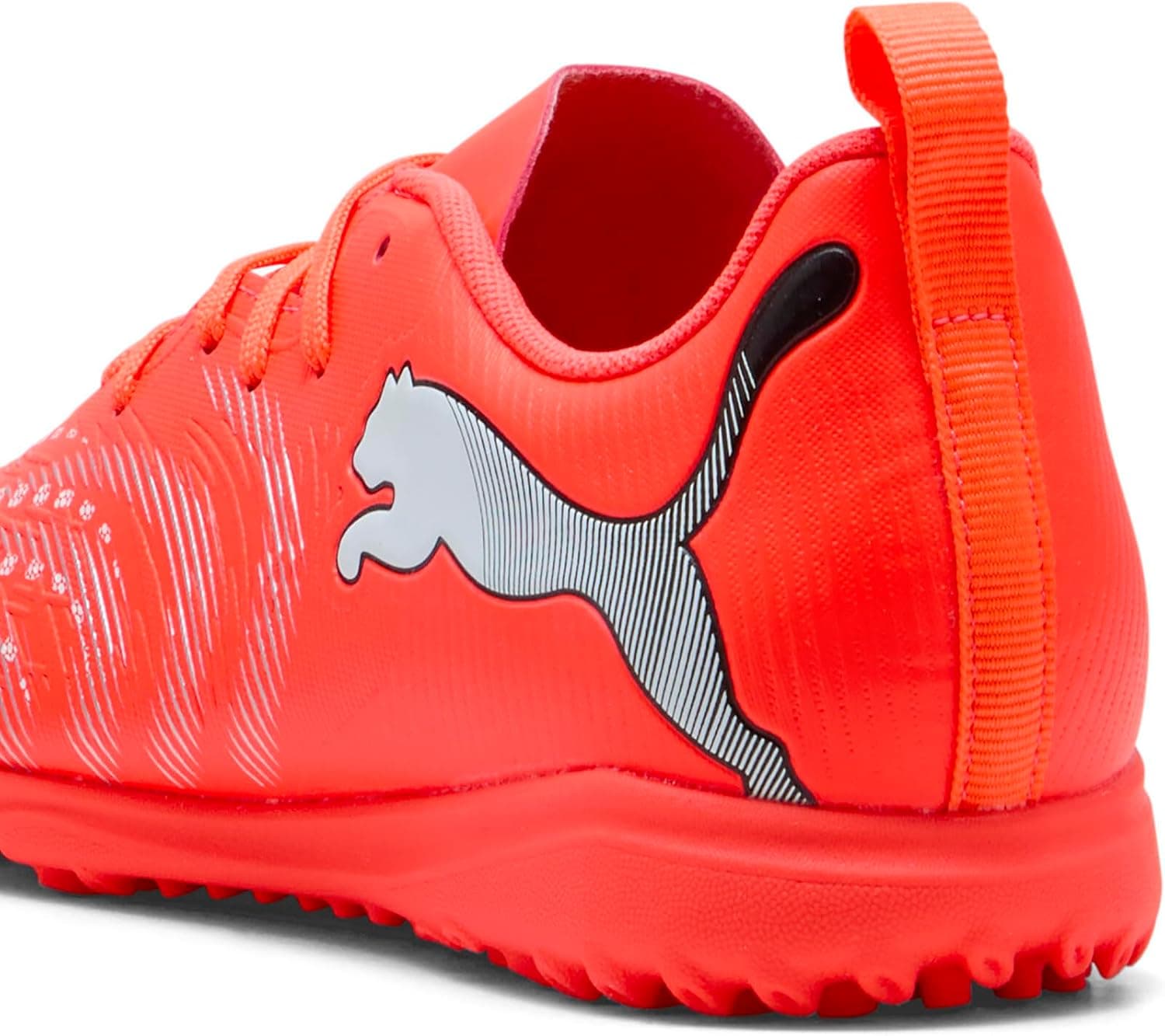 کفش فوتبال PUMA مدل FUTURE 9 PLAY Turf کفش فوتبال PUMA مدل FUTURE 9 PLAY Turf