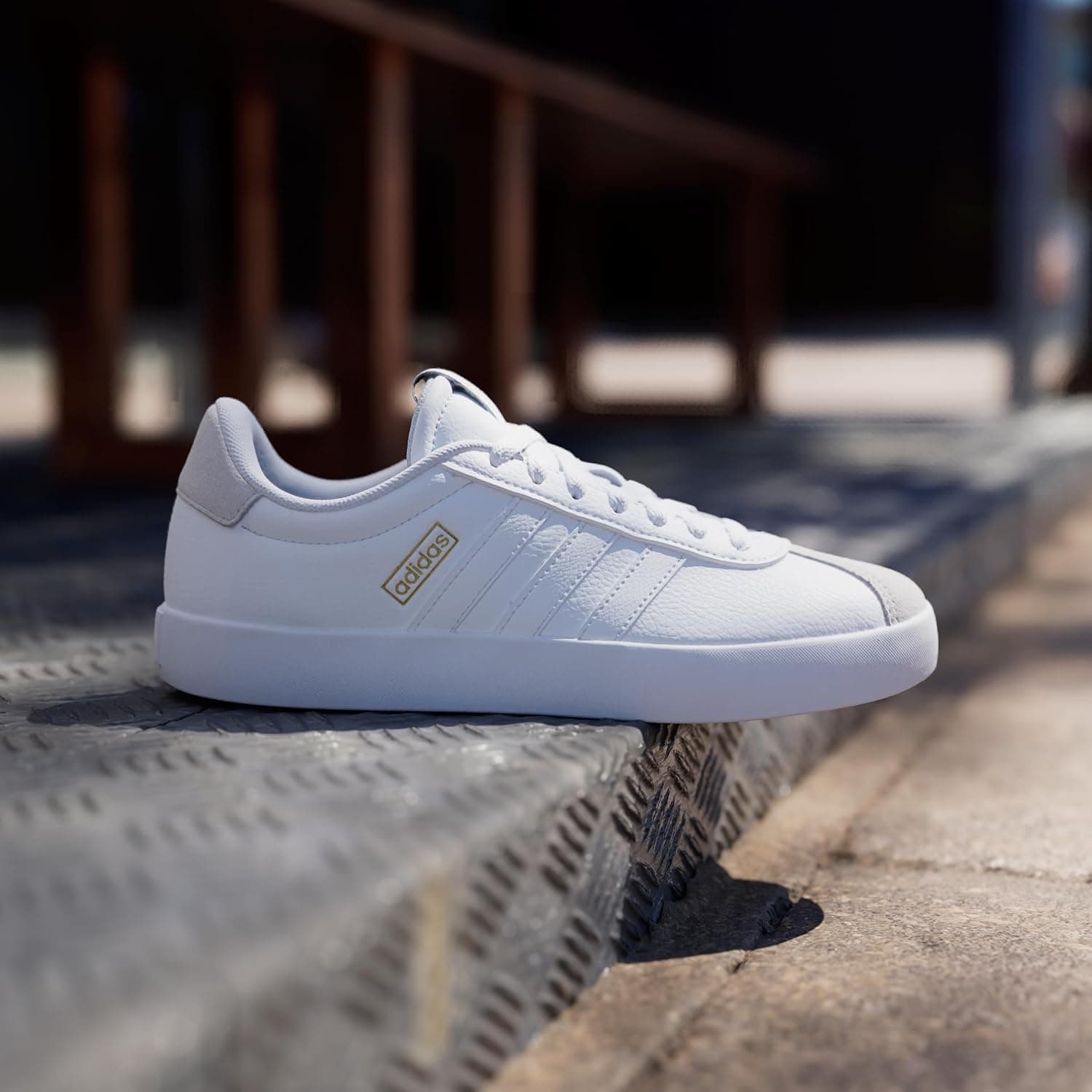کفش زنانه adidas مدل VL COURT 3.0 کفش زنانه adidas مدل VL COURT 3.0