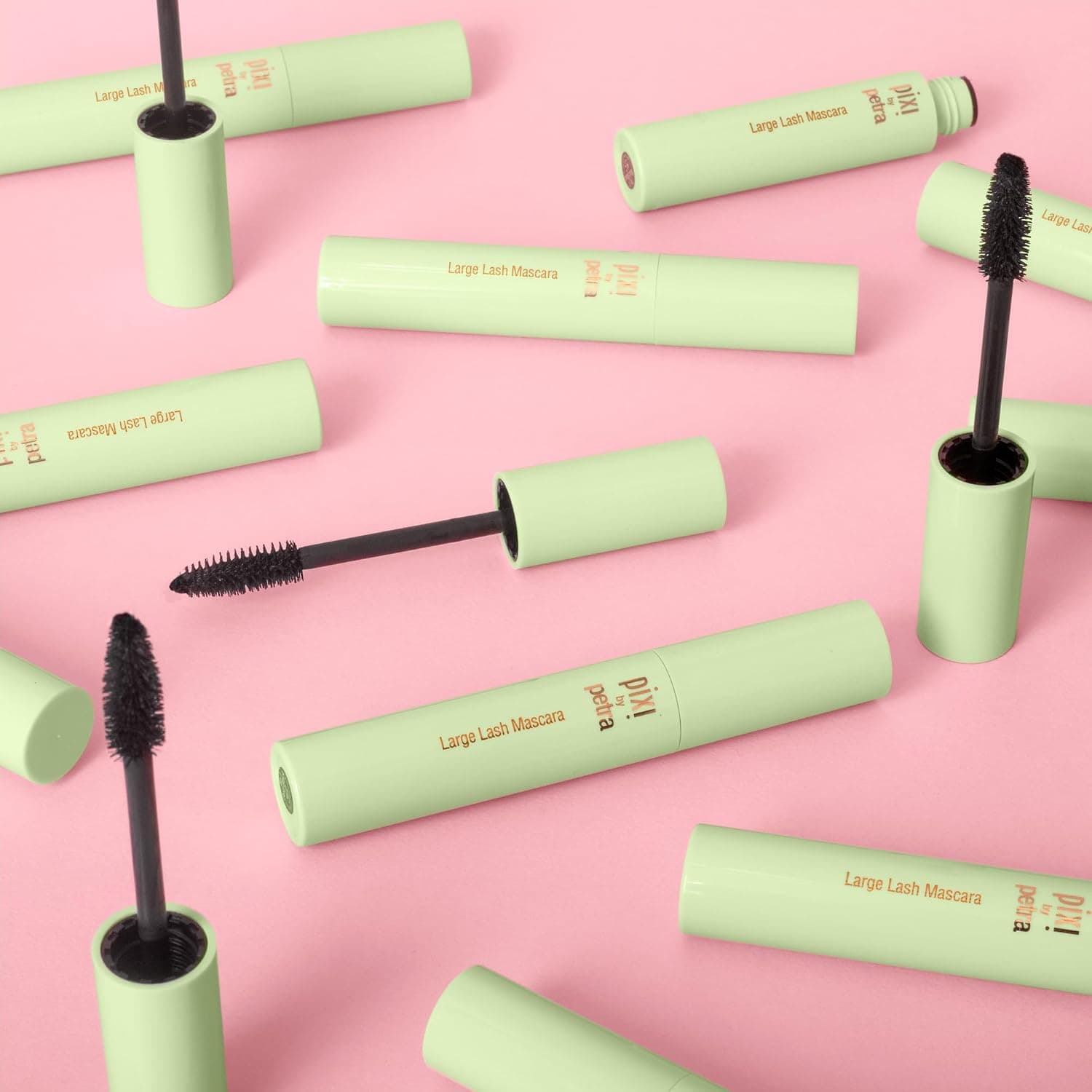 ریمل Pixi Large Lash حجم 12 ml مشکی پررنگ شماره No-1 ریمل Pixi Large Lash حجم 12 ml مشکی پررنگ شماره No-1