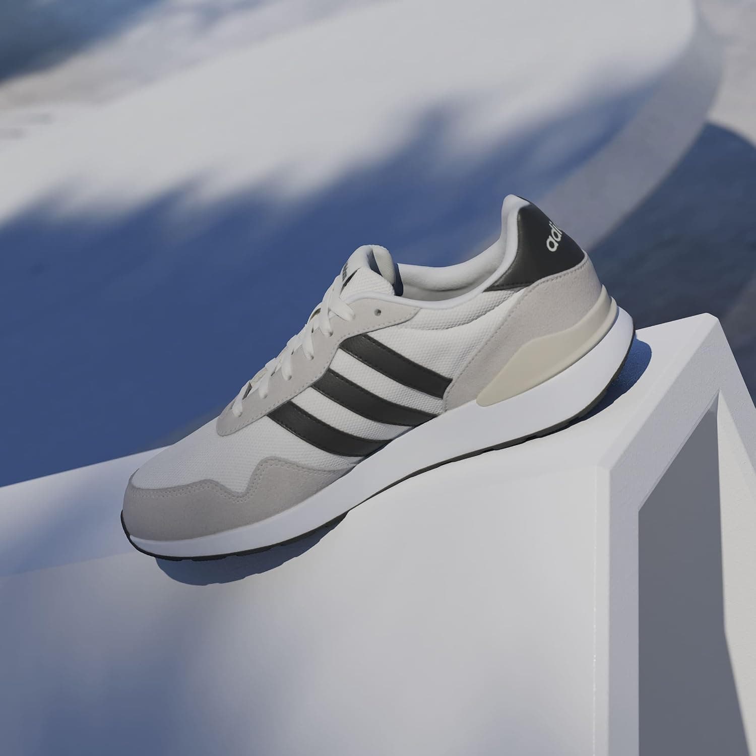 کفش مردانه adidas مدل Run 60s 4.0 مشکی سایز 10 کفش مردانه adidas مدل Run 60s 4.0 مشکی سایز 10