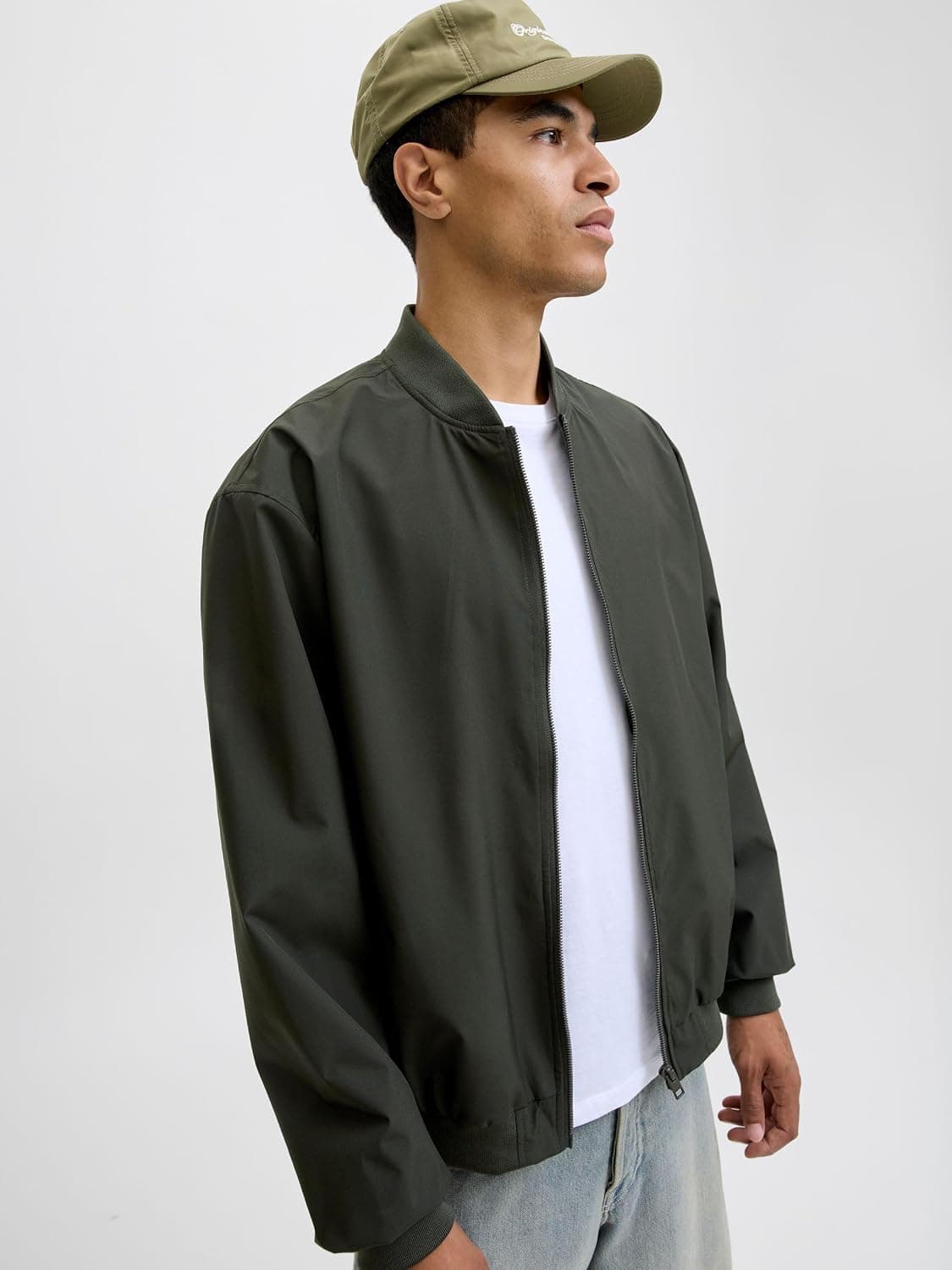 ژاکت بمبر مردانه JACK & JONES مدل Jjecharge ژاکت بمبر مردانه JACK & JONES مدل Jjecharge