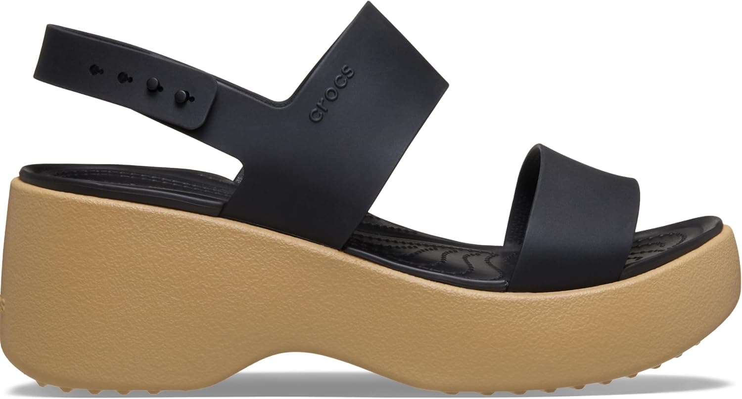 صندل زنانه Crocs مدل Brooklyn Sky صندل زنانه Crocs مدل Brooklyn Sky