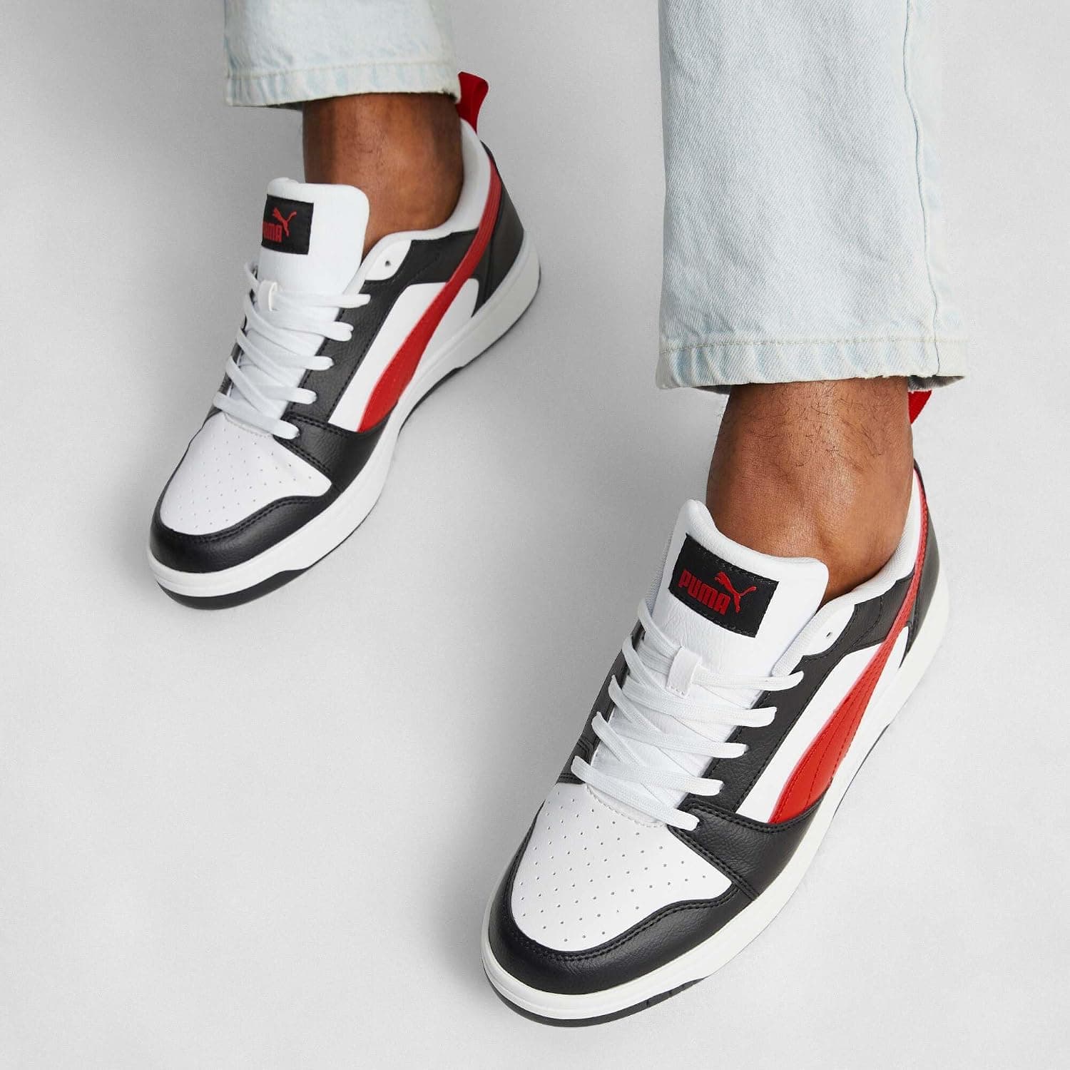 کفش اسنیکر یونیسکس بزرگسالان PUMA مدل Rebound V6 Low کفش اسنیکر یونیسکس بزرگسالان PUMA مدل Rebound V6 Low