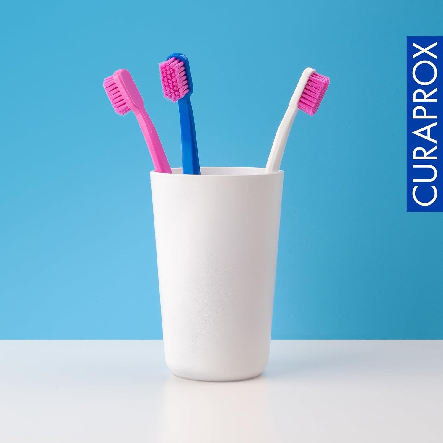 مسواک Curaprox سهتایی فوقالعاده نرم مدل CS 5460 مسواک Curaprox سهتایی فوقالعاده نرم مدل CS 5460