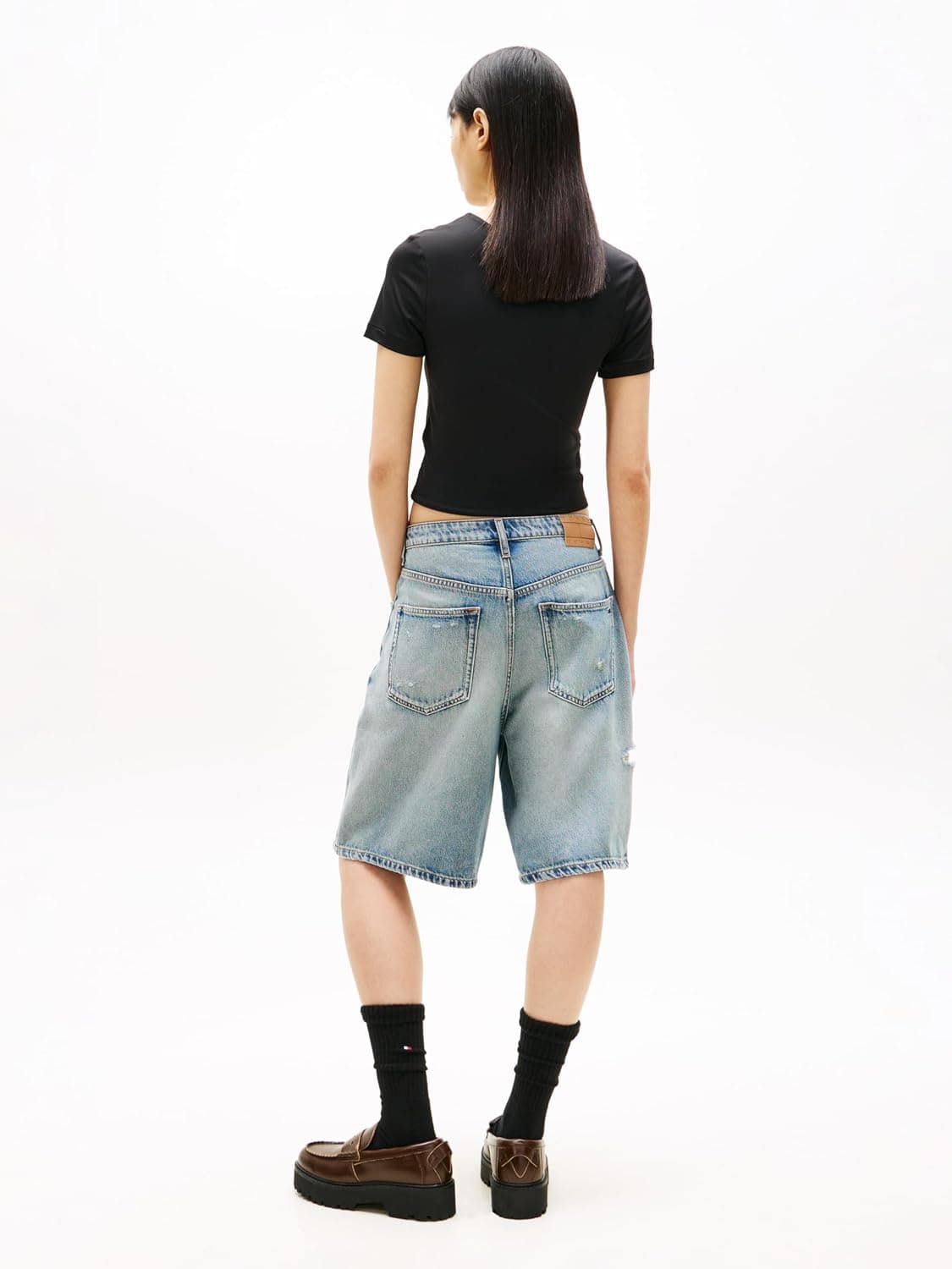 تیشرت زنانه Tommy Hilfiger فیت اسلیم مدل TJW SLIM SH SILVER SCRIPT TEE تیشرت زنانه Tommy Hilfiger فیت اسلیم مدل TJW SLIM SH SILVER SCRIPT TEE