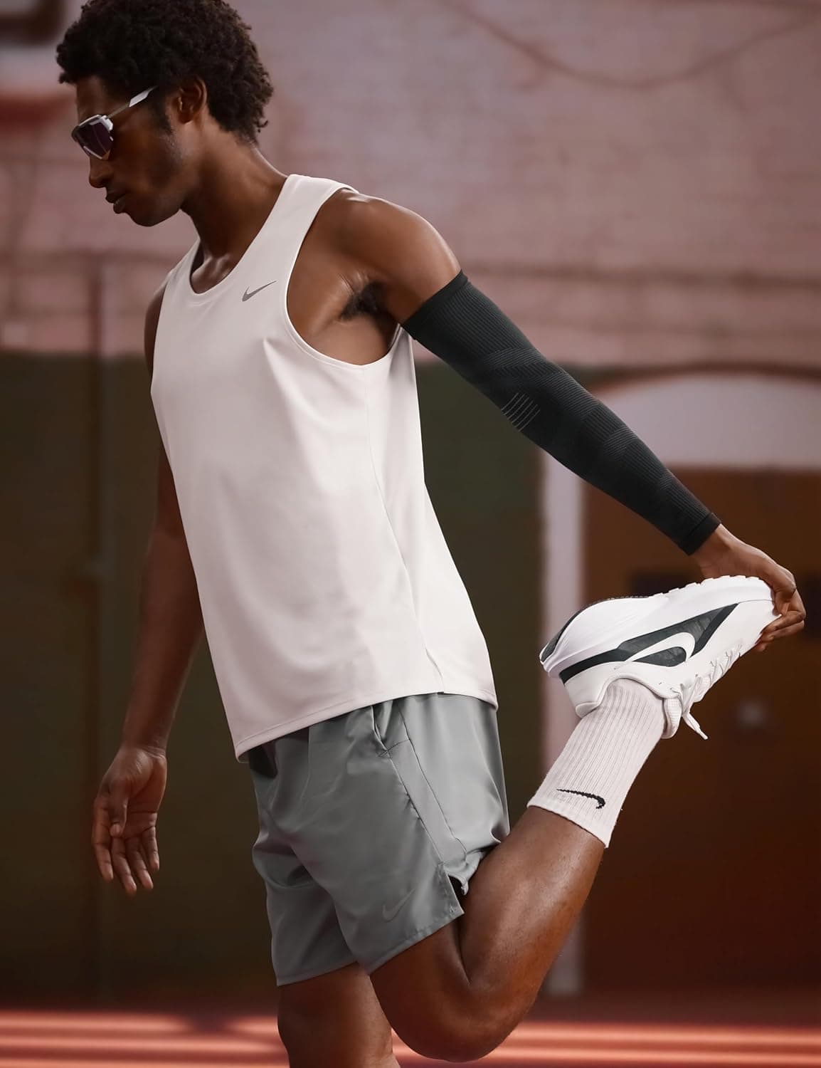کفش مردانه Nike مدل Downshifter 14 کفش مردانه Nike مدل Downshifter 14