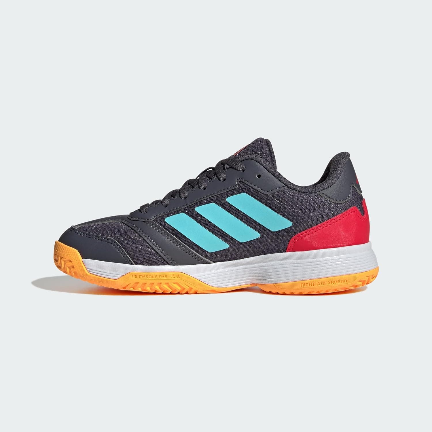 کفش والیبال بچگانه adidas مدل Ligra 8 Indoor کفش والیبال بچگانه adidas مدل Ligra 8 Indoor