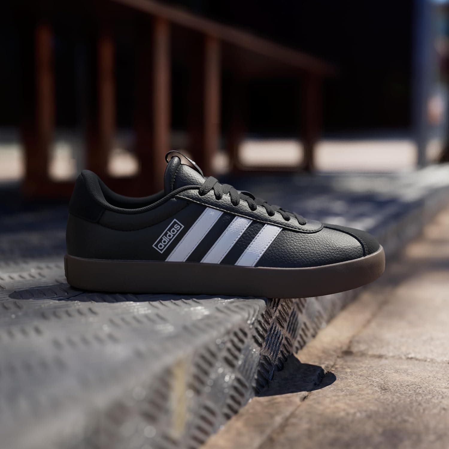 کفش ورزشی زنانه adidas VL Court کفش ورزشی زنانه adidas VL Court