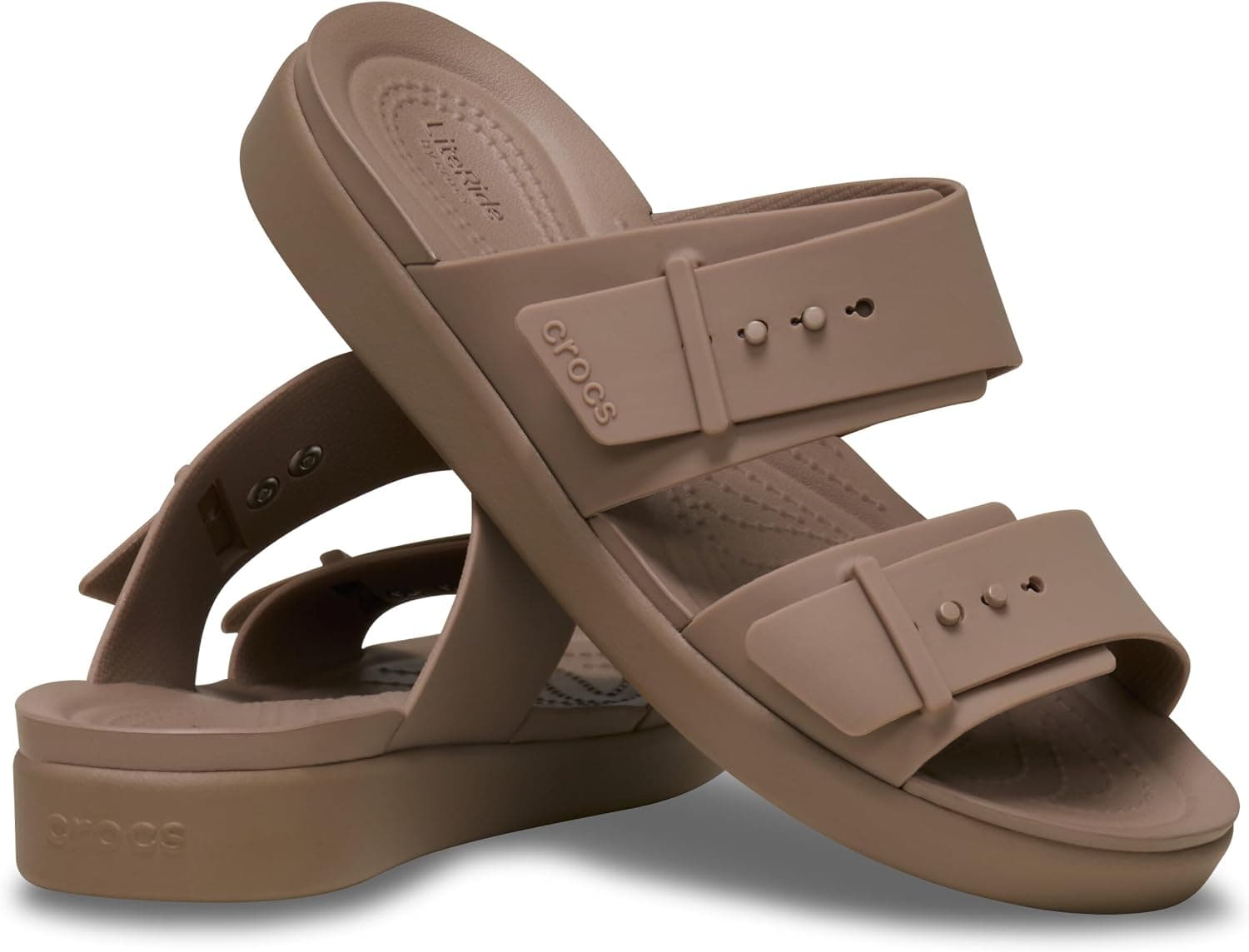 صندل زنانه Crocs مدل Brooklyn Buckle Low با پاشنه گوهای صندل زنانه Crocs مدل Brooklyn Buckle Low با پاشنه گوهای