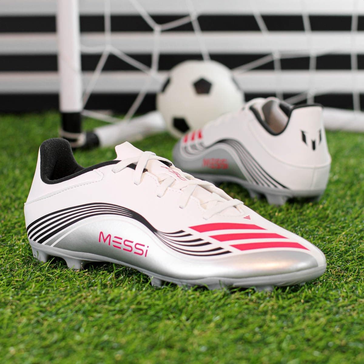کفش پیادهروی بزرگسال یونیسکس adidas مدل F50 MESSI CLUB FG/MG کفش پیادهروی بزرگسال یونیسکس adidas مدل F50 MESSI CLUB FG/MG