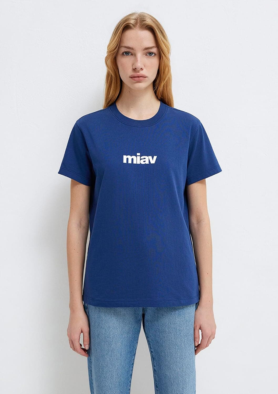 تیشرت مردانه Mavi سرمهای طرحدار فیت معمولی مدل 1610622-70722 تیشرت مردانه Mavi سرمهای طرحدار فیت معمولی مدل 1610622-70722