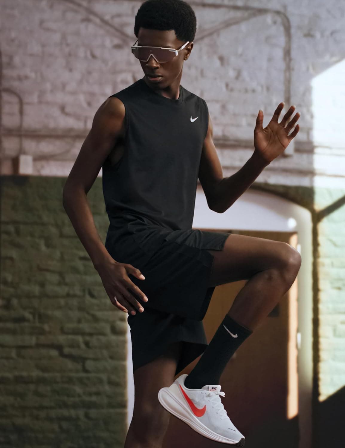 کفش مردانه Nike بندی مدل REVOLUTION 8 کفش مردانه Nike بندی مدل REVOLUTION 8