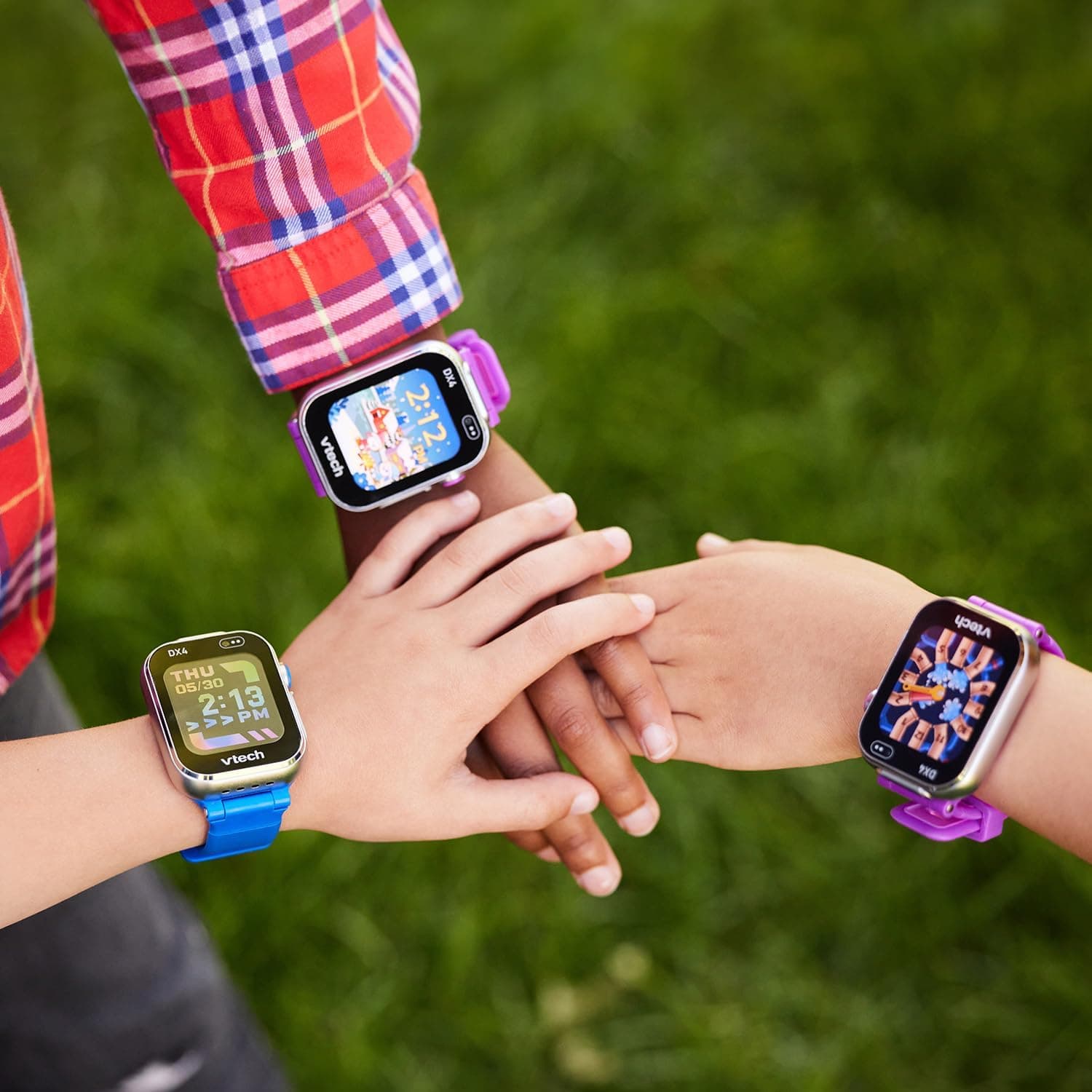ساعت هوشمند کودک VTech صورتی مدل KidiZoom DX4 ساعت هوشمند کودک VTech صورتی مدل KidiZoom DX4
