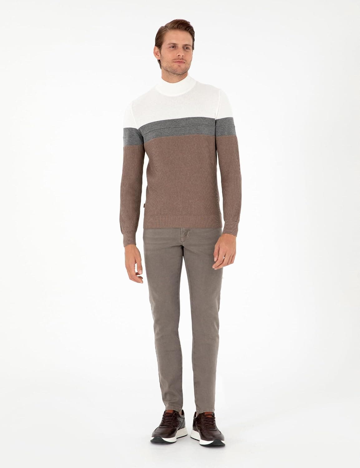 پلیور مردانه Pierre Cardin قاقمی ملانژ مدل 50300526-VR174 پلیور مردانه Pierre Cardin قاقمی ملانژ مدل 50300526-VR174