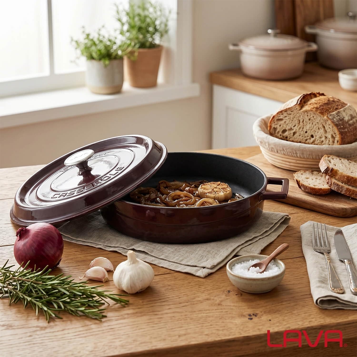 قابلمه چدنی چندمنظوره LAVA Metal گرد 28 cm بنفش ماجولیکا قابلمه چدنی چندمنظوره LAVA Metal گرد 28 cm بنفش ماجولیکا