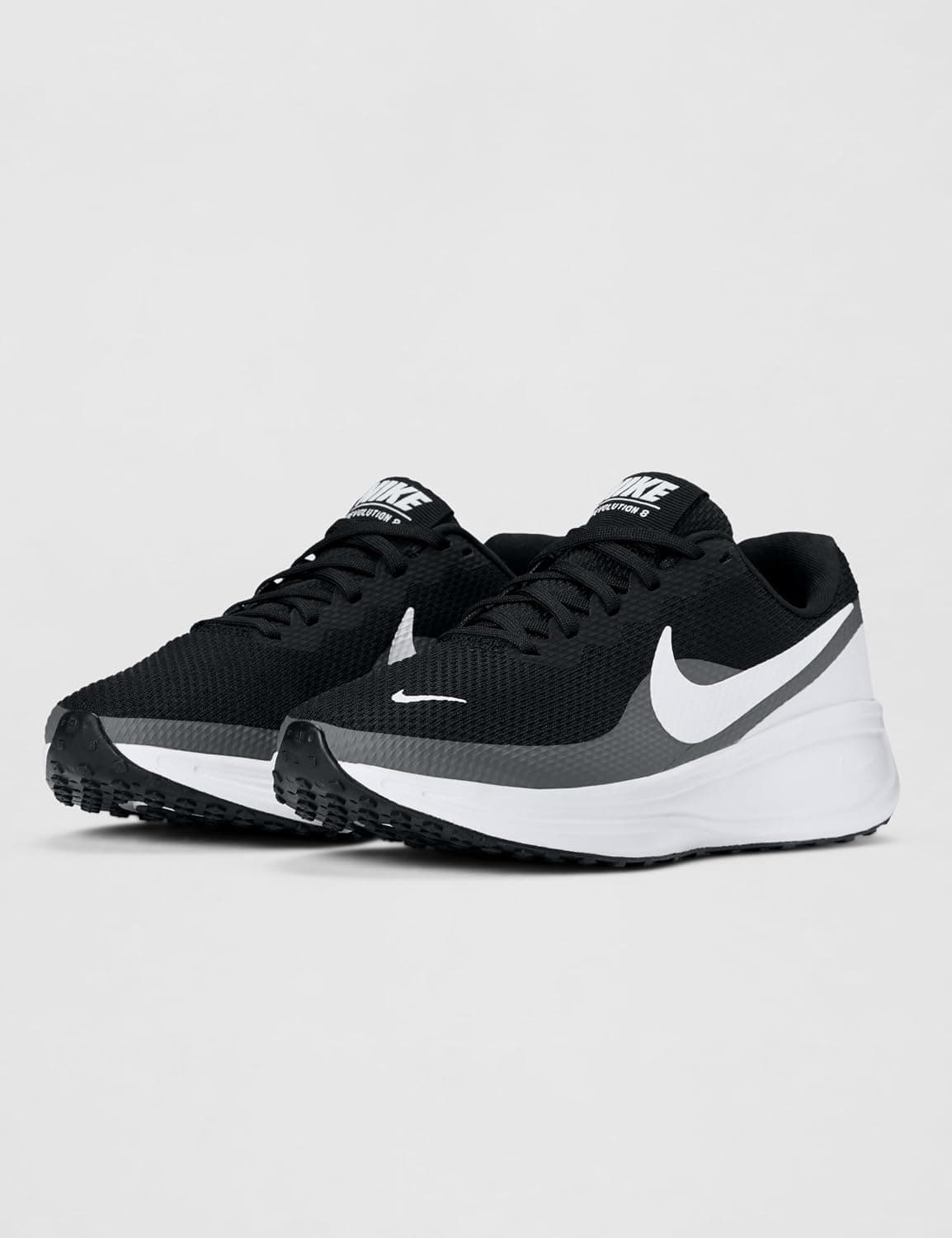 کفش زنانه Nike بندی گشاد مدل REVOLUTION 8 کفش زنانه Nike بندی گشاد مدل REVOLUTION 8