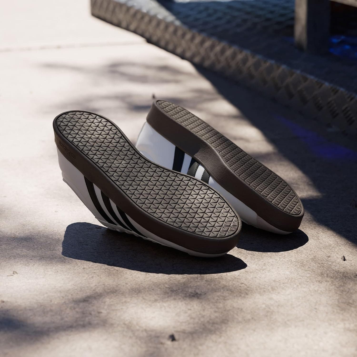 کفش ورزشی زنانه adidas مدل VL Court Base کفش ورزشی زنانه adidas مدل VL Court Base