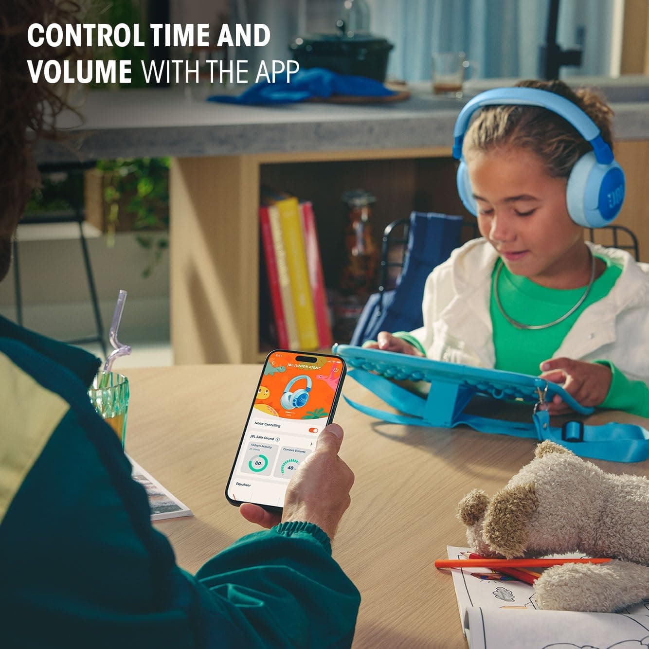 هدفون بیسیم بچگانه JBL با حذف نویز فعال مدل Junior 470 NC سفید هدفون بیسیم بچگانه JBL با حذف نویز فعال مدل Junior 470 NC سفید