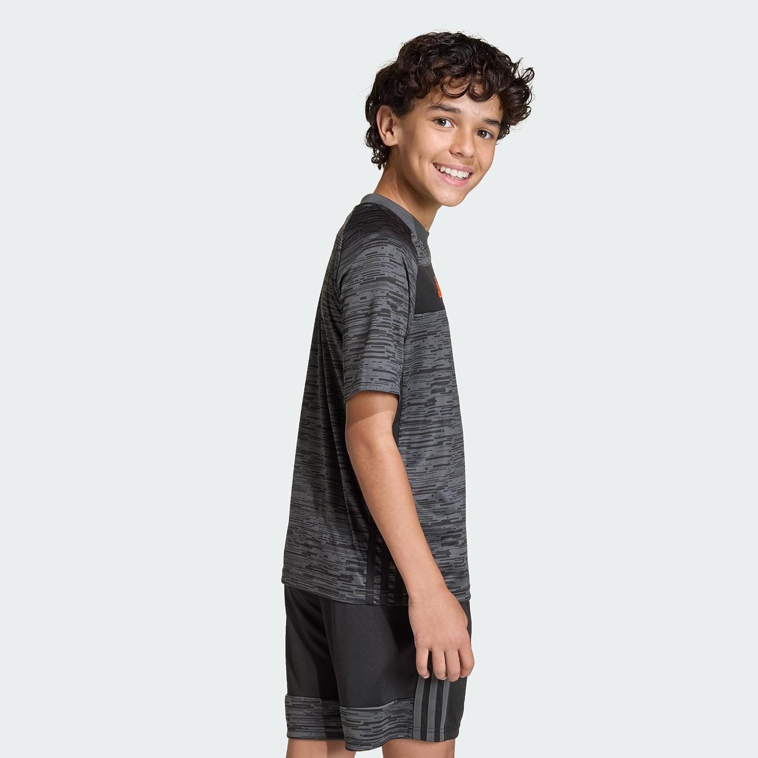ژرسی ورزشی کودکانه adidas مدل TIRO25 ESSENTIALS ژرسی ورزشی کودکانه adidas مدل TIRO25 ESSENTIALS