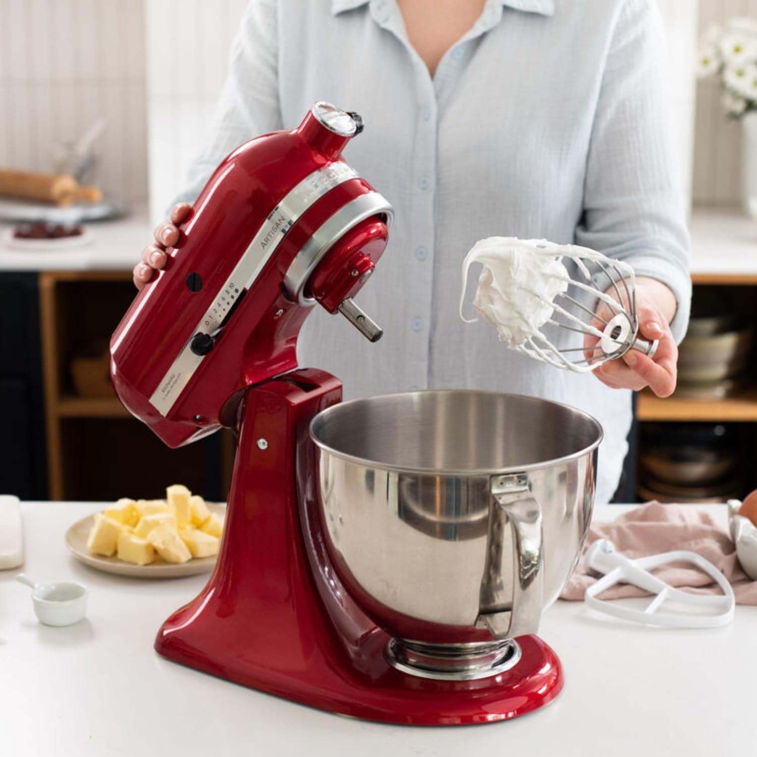 میکسر ثابت KitchenAid Artisan 4,8 L سیب آبنباتی مدل 5Ksm175Ps-Eca میکسر ثابت KitchenAid Artisan 4,8 L سیب آبنباتی مدل 5Ksm175Ps-Eca