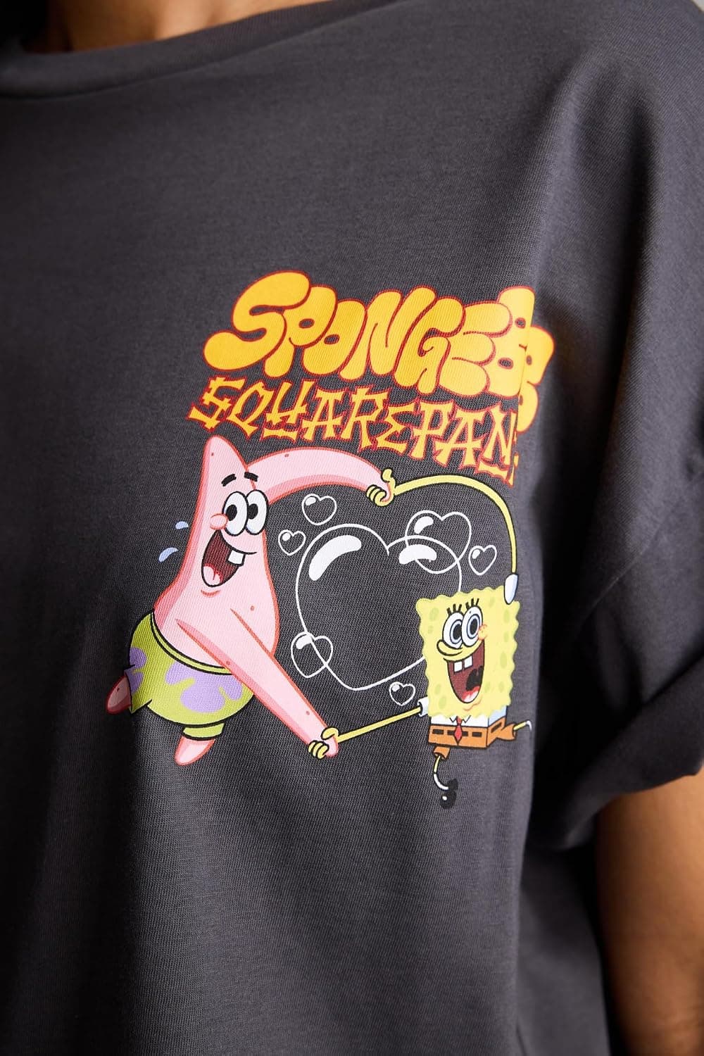 تیشرت زنانه DeFacto %100 نخی اورسایز یقه گرد آستین کوتاه SpongeBob مدل I2486AX26AU تیشرت زنانه DeFacto %100 نخی اورسایز یقه گرد آستین کوتاه SpongeBob مدل I2486AX26AU
