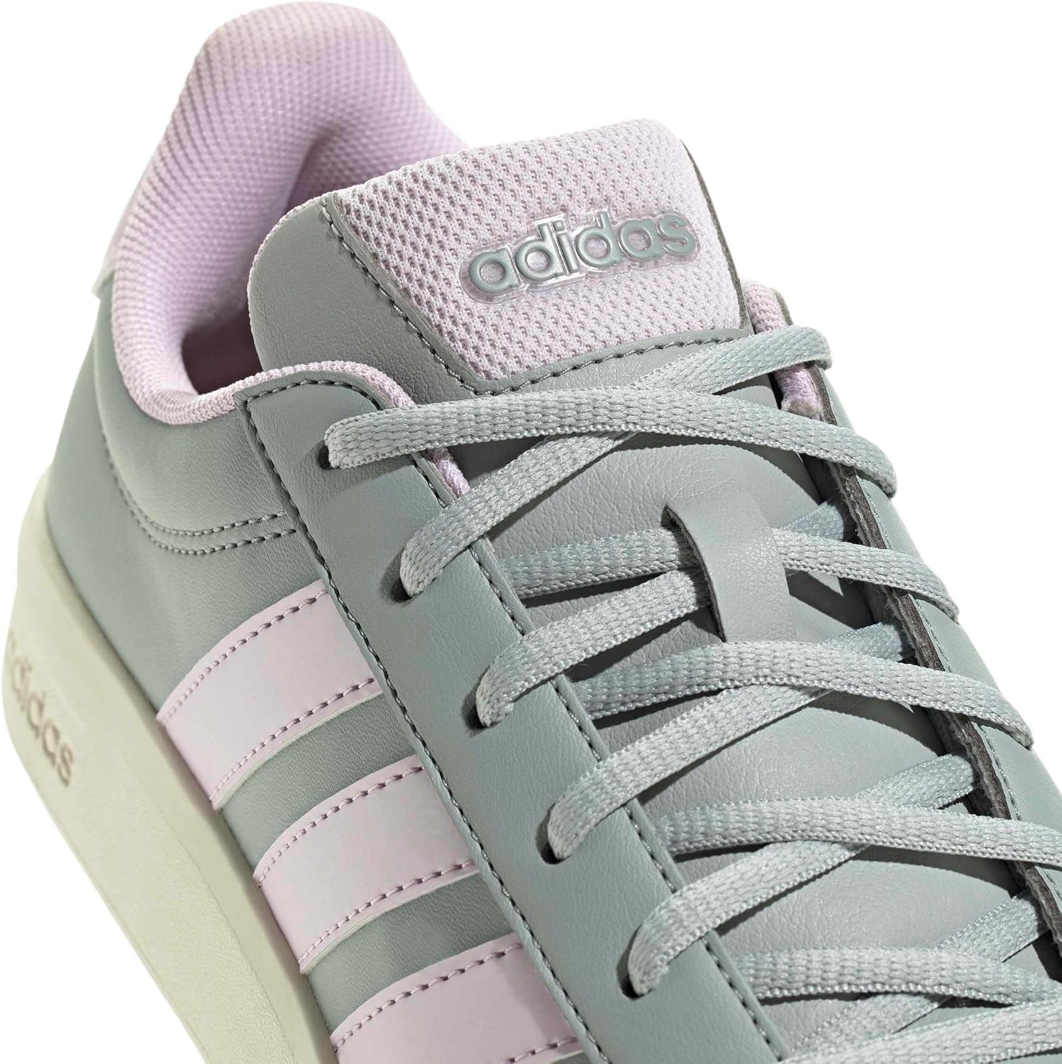 کفش اسنیکر زنانه adidas Grand Court Base 3.0 مدل 01-HQ0090-1 کفش اسنیکر زنانه adidas Grand Court Base 3.0 مدل 01-HQ0090-1