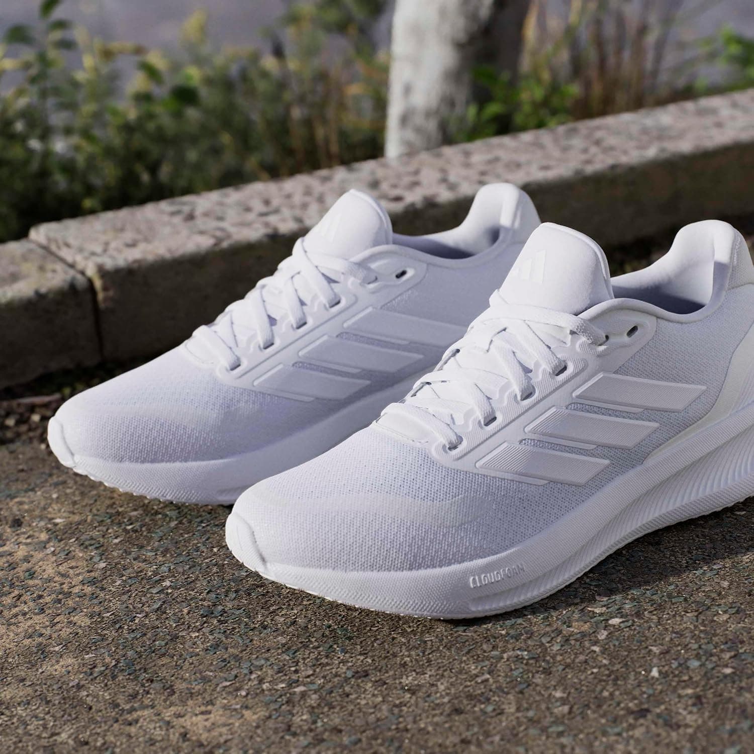 کفش پیادهروی زنانه adidas مدل RUNFALCON 5 W کفش پیادهروی زنانه adidas مدل RUNFALCON 5 W