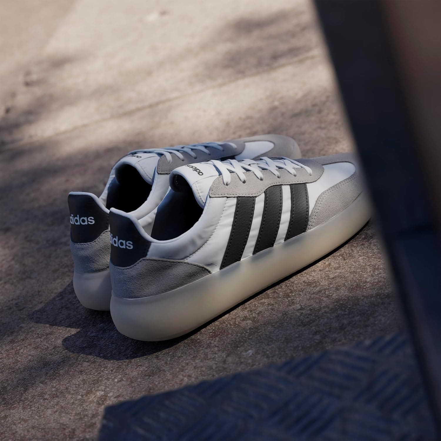 کفش ورزشی مردانه adidas مدل Barreda Decode کفش ورزشی مردانه adidas مدل Barreda Decode