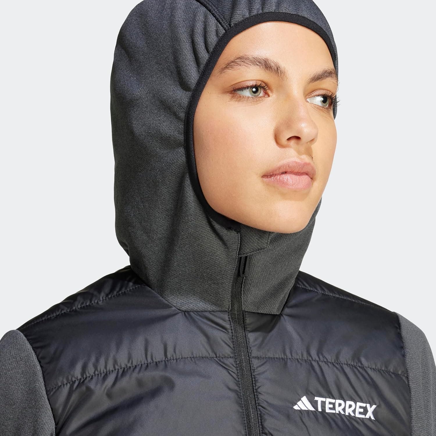 کاپشن زنانه فضای باز adidas مدل Multi Hyb Jkt IR7882 طوسی کاپشن زنانه فضای باز adidas مدل Multi Hyb Jkt IR7882 طوسی